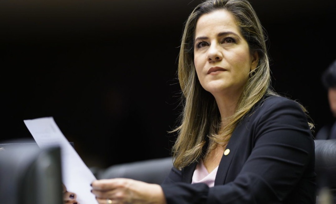 Ministério da Saúde paga emenda de Mara Rocha, no valor de R$ 1,4 milhões, para que a Sesacre adquira equipamentos para a Nefrologia 